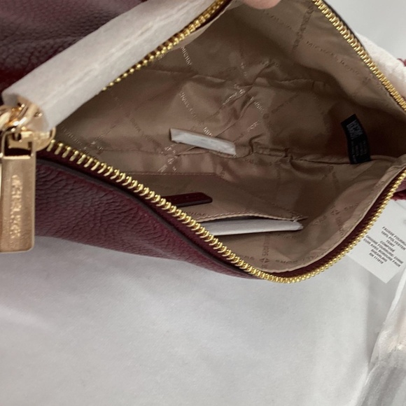 BNWT Michael Kors Carmela Pouchette M Burgundy Oxblood Shearling Leather Xbody - Picture 6 of 6